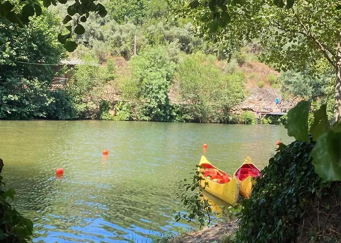 Delfina Alojamento de Turismo Rural *